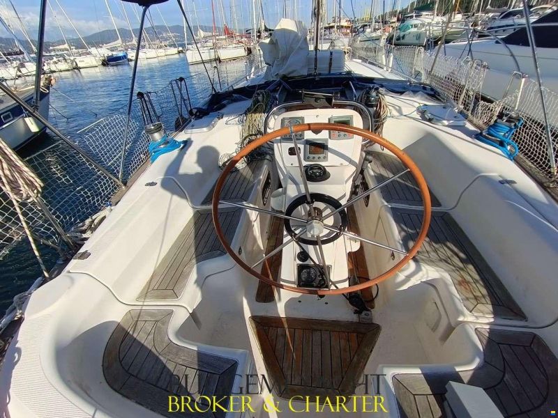 Bavaria 42