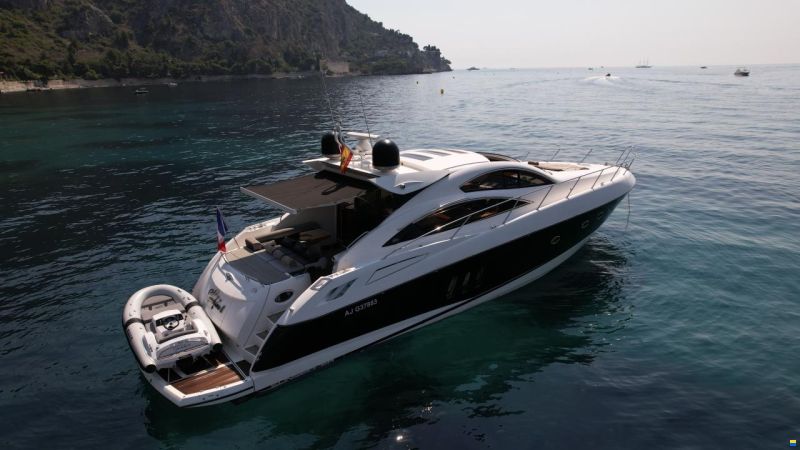 Sunseeker Predator 62