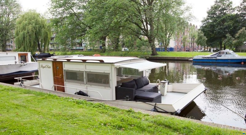 Leuke Houseboat