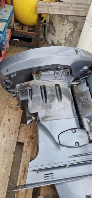 Suzuki Yamaha F50AED 62Y Outboard Engine
