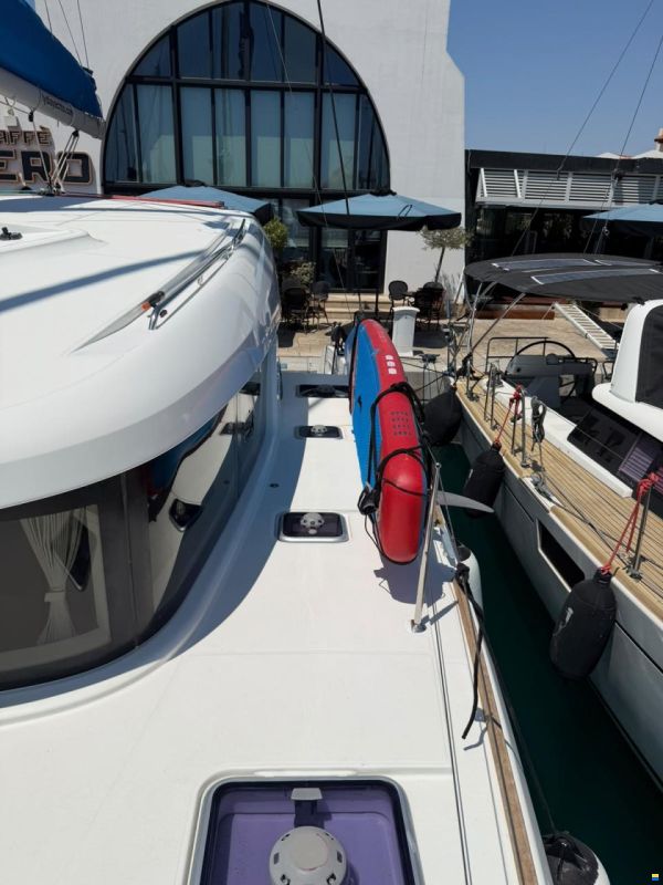 Lagoon 40