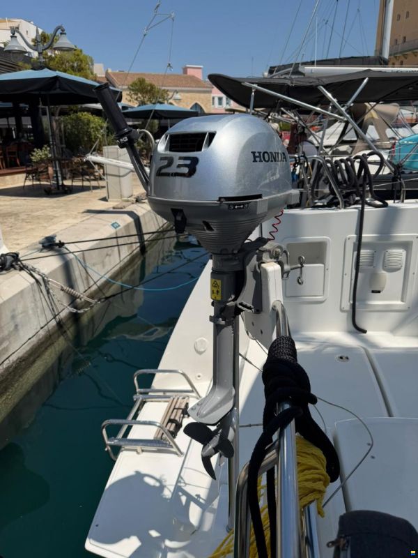 Lagoon 40