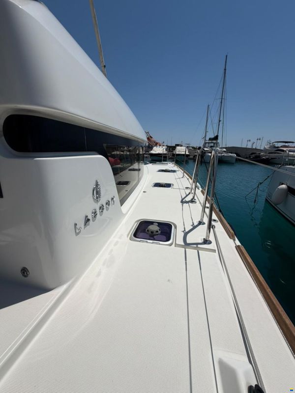 Lagoon 40