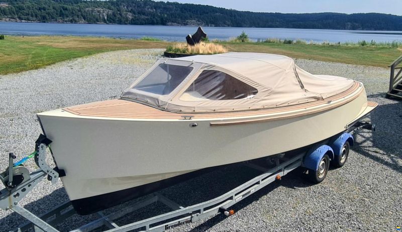 JR Yachts Classic 7 Electric
