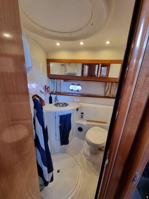 Prestige 42 Flybridge