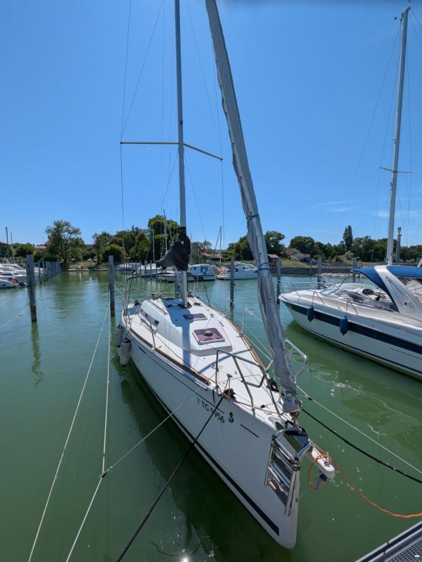 Beneteau First 30