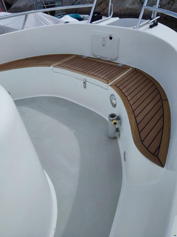 Minor 27 Offshore Limited Edition