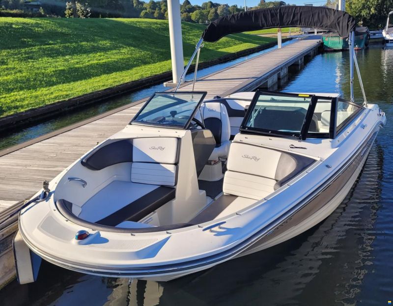 Sea Ray 19 SPX inkl comfort und selectpaket