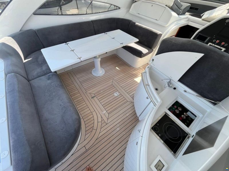 Pershing 50' HT