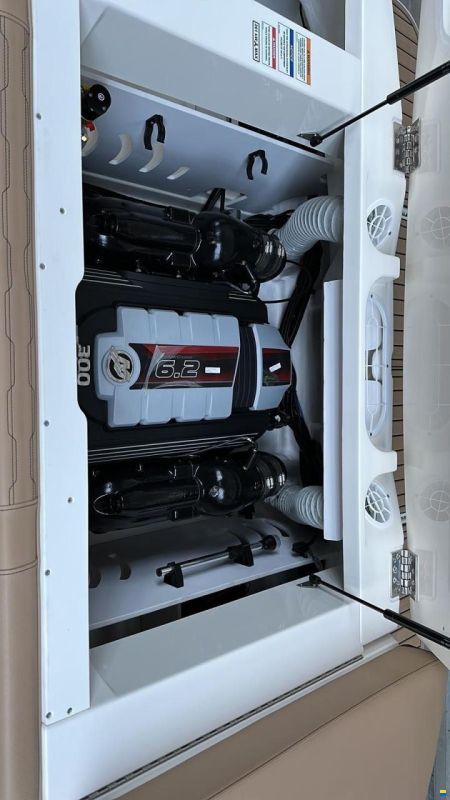 Sea Ray 230 SPX
