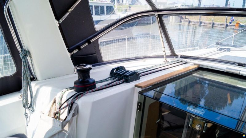 Beneteau OCEANIS 38.1