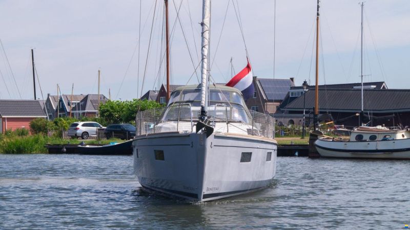 Beneteau OCEANIS 38.1