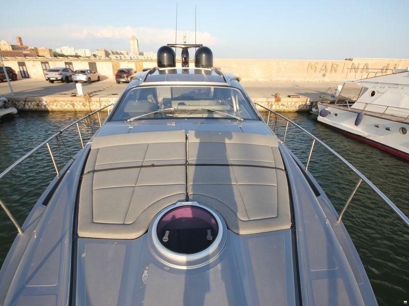 Pershing 5X