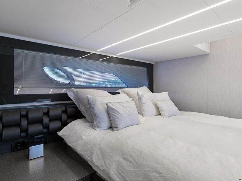 Ferretti S.P.A 5X