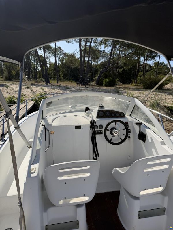 Beneteau Ombrine 700