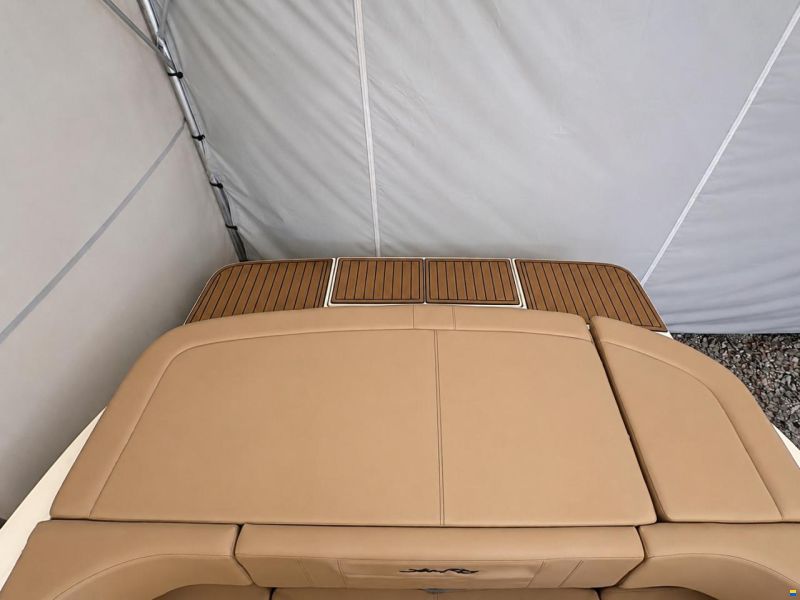 Sea Ray SPX 210
