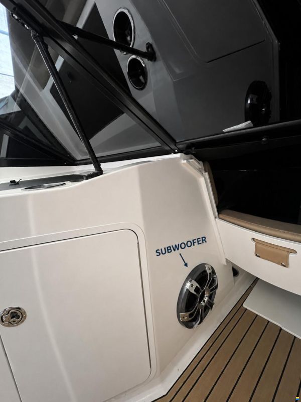 Sea Ray SPX 210