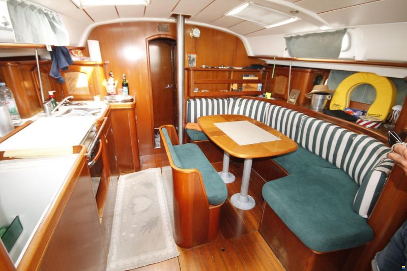 Beneteau Oceanis Clipper 411