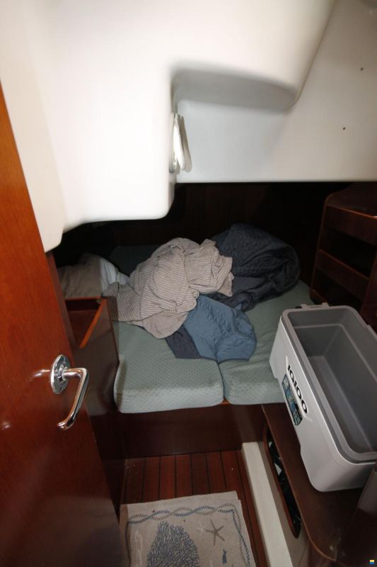 Beneteau Oceanis Clipper 411