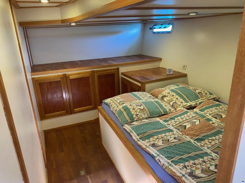 Trawler 18