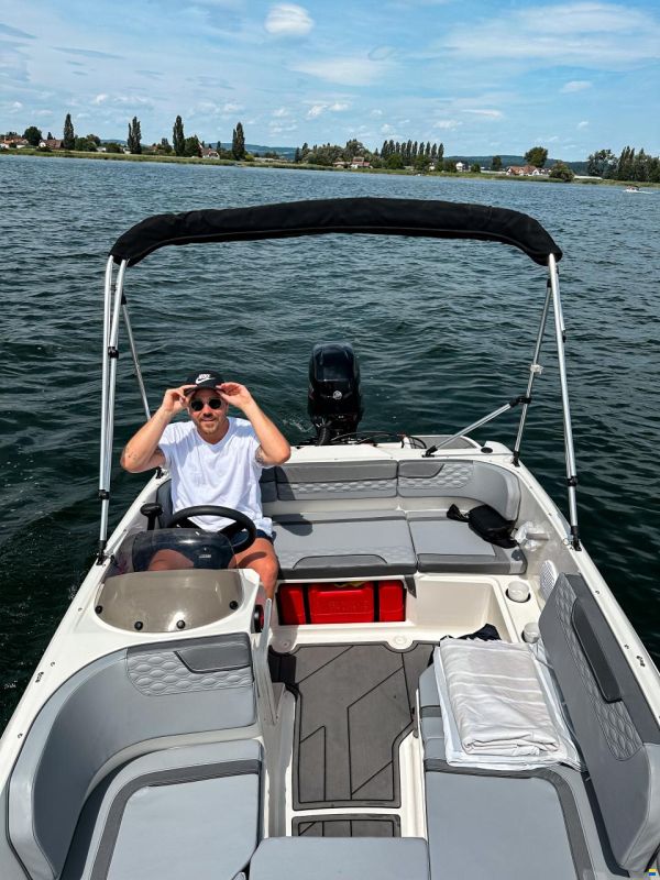 Bayliner M15
