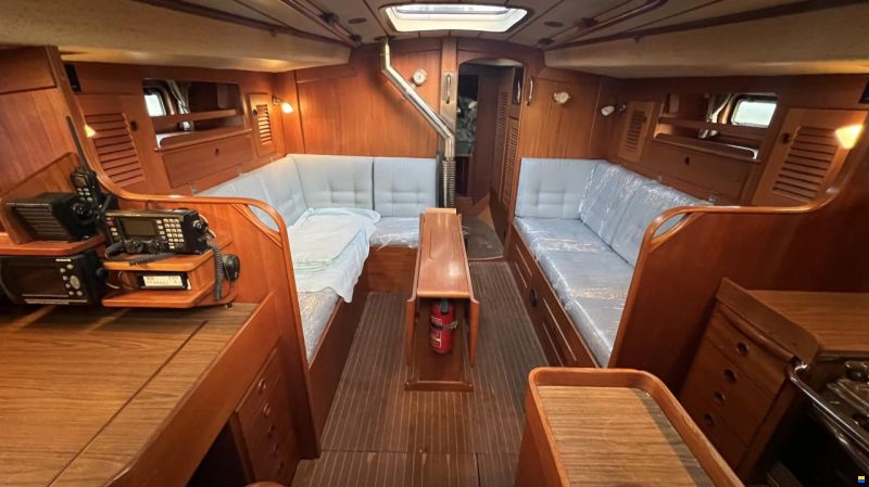 Hallberg-Rassy 382