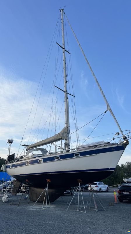 Hallberg-Rassy 382