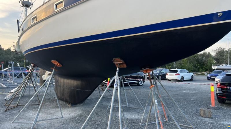 Hallberg-Rassy 382