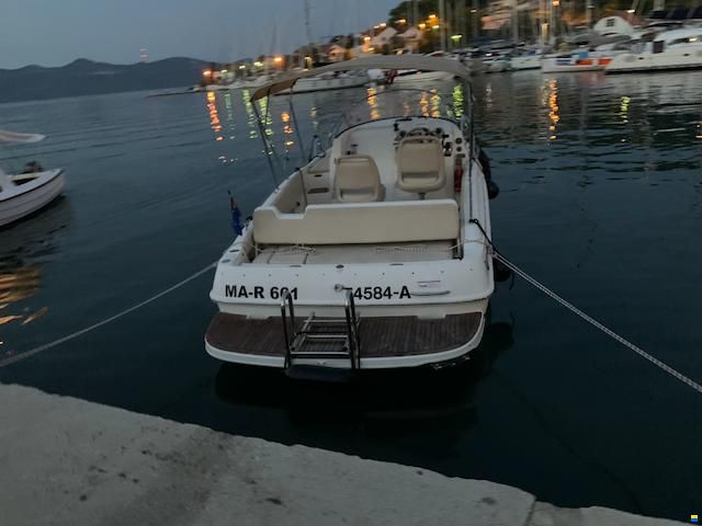 Bayliner Avanti 7