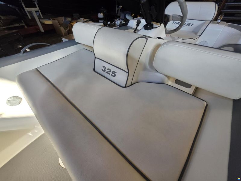 Williams Turbojet 325
