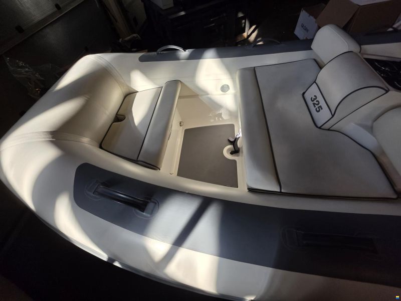 Williams Turbojet 325
