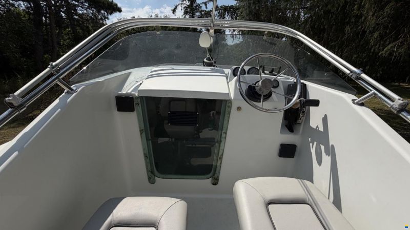 Quicksilver 640