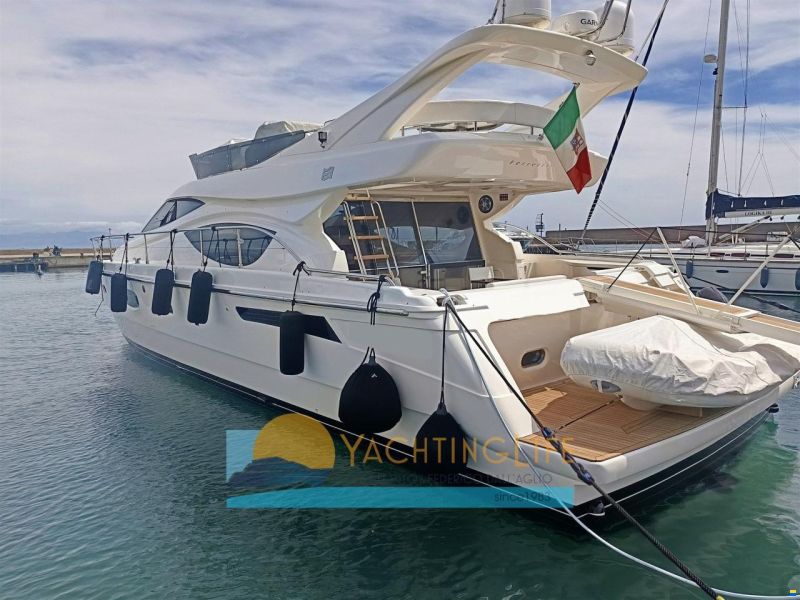 Ferretti 550
