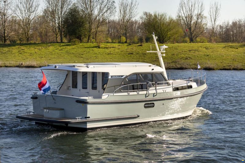 Linssen 30SL Sedan