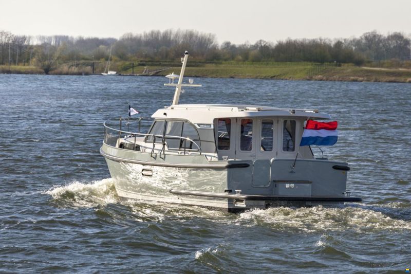 Linssen 30SL Sedan