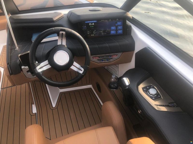 Nautique G23