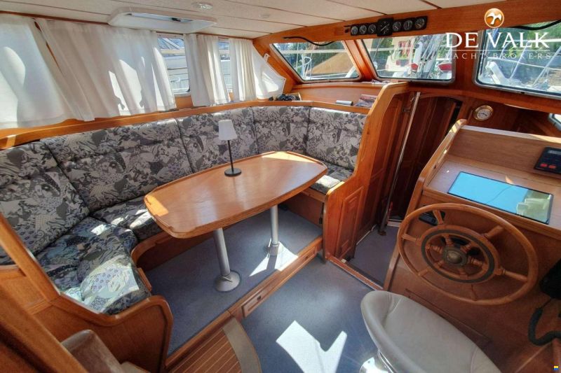 Nauticat 32
