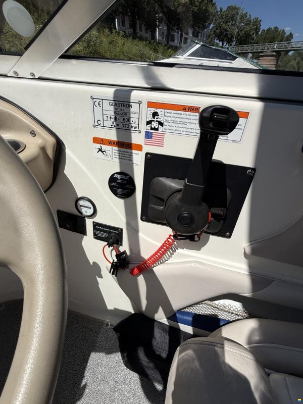 Glastron GT 185