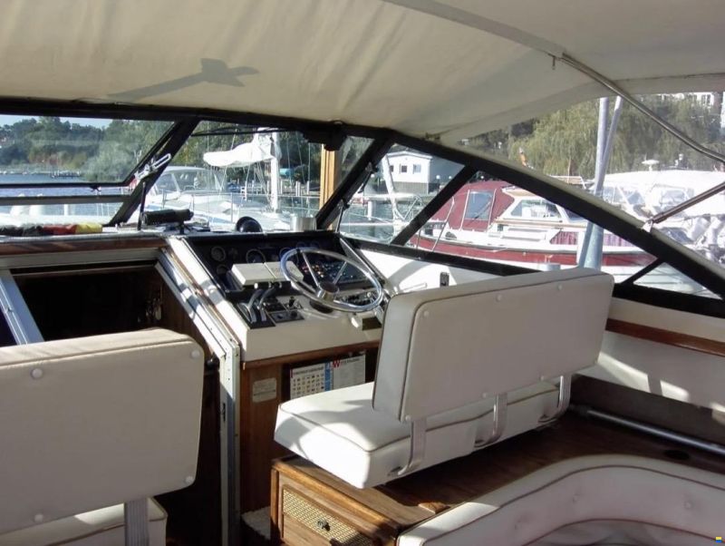 Sea Ray 300 Express