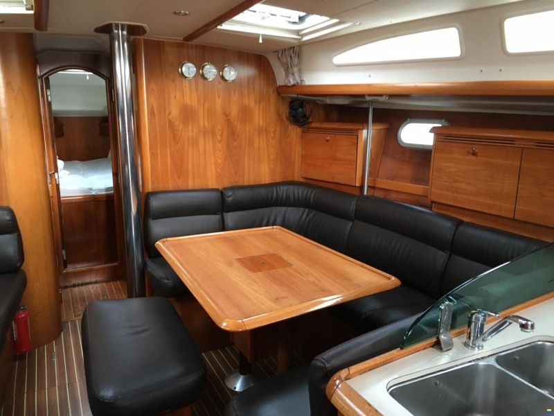 Jeanneau Sun Odyssey 43 Legende