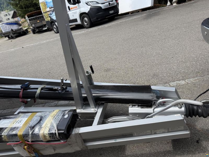 Premier Composite Technologies Farr 11S