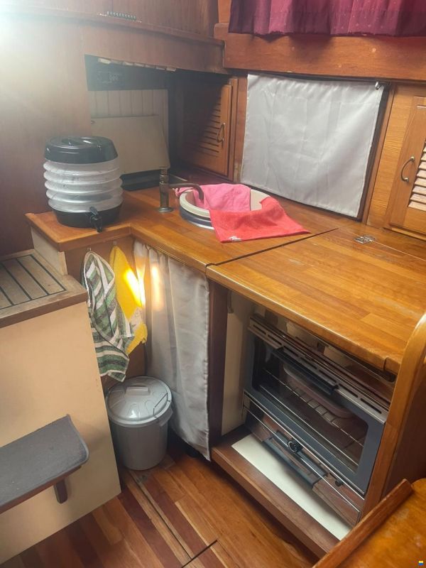Trewes Captain 36