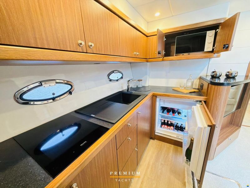 Sunseeker Portofino 47
