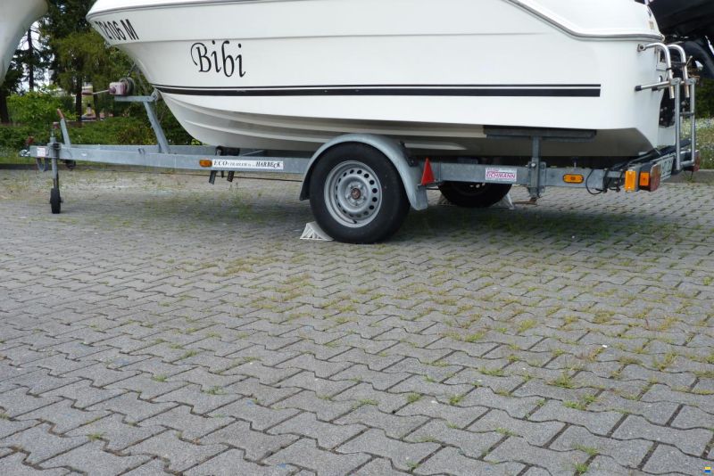 Quicksilver Activ 470 Cabin
