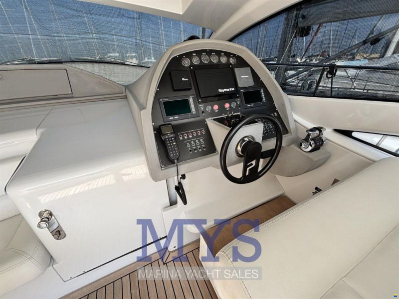 Pershing 46'