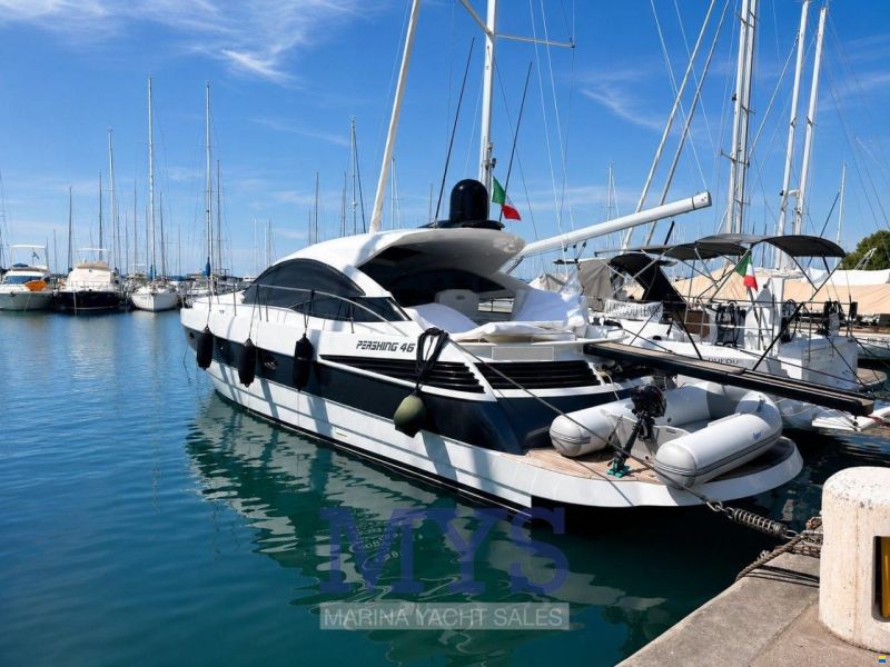 Pershing 46'