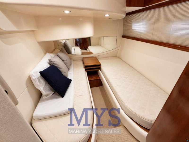 Pershing 46'