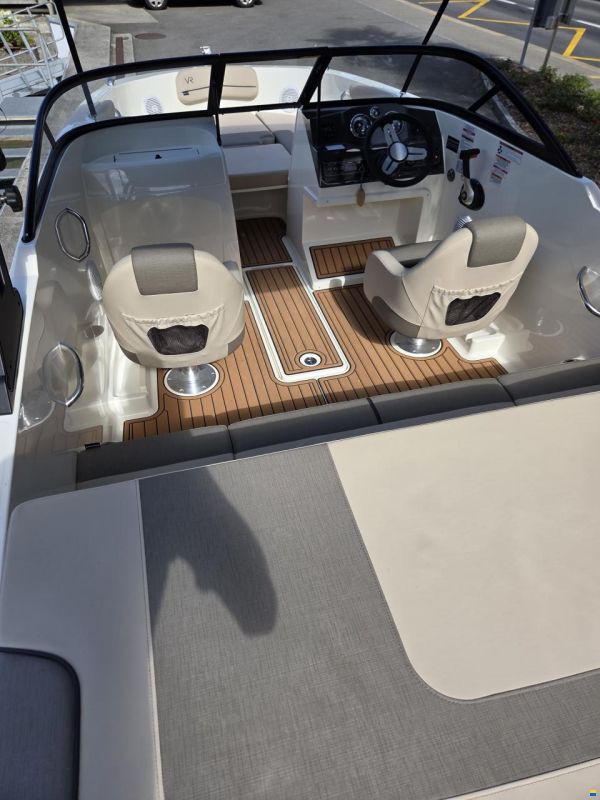 Bayliner VR 4 Wakeboard