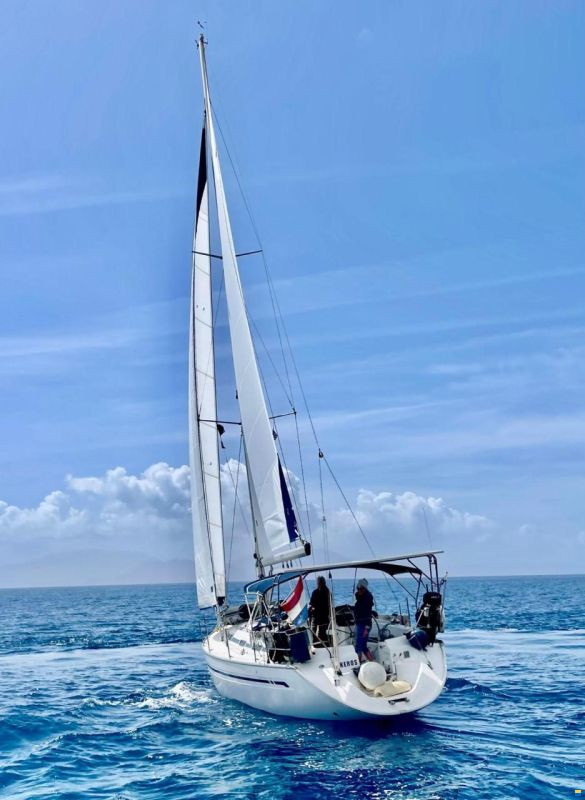 Bavaria 38