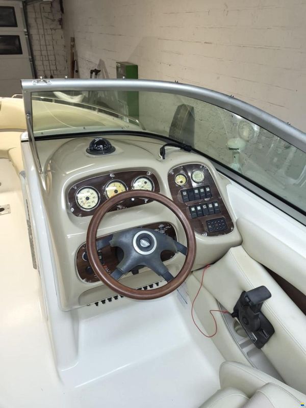 Chaparral 256 SSI